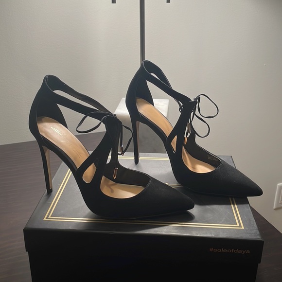 Zendaya Shoes - Daya by Zendaya Women's Aaron Pumps